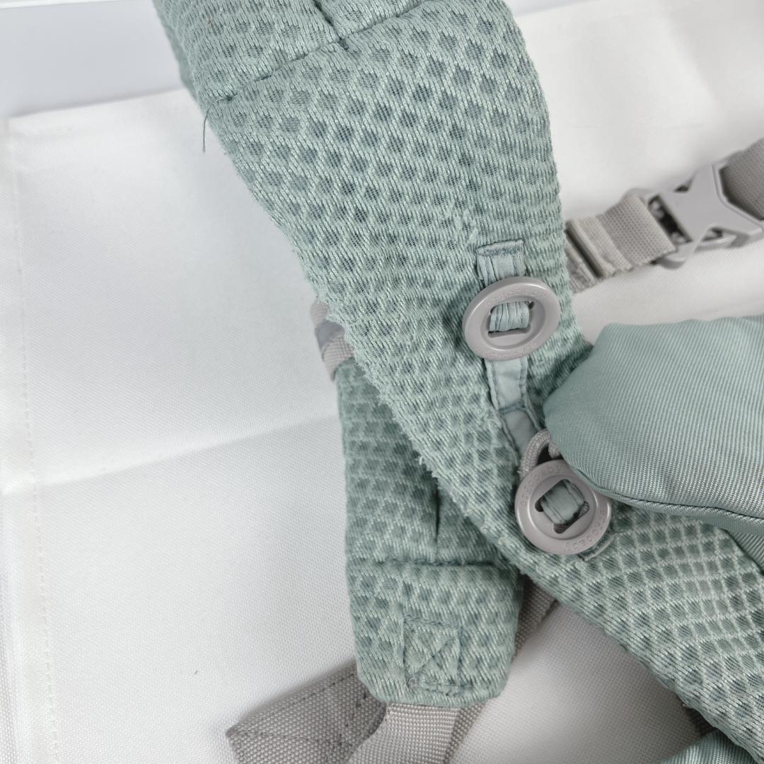 希少☘️ 廃盤カラ― エルゴベビー オムニブリーズ ミントグリーン