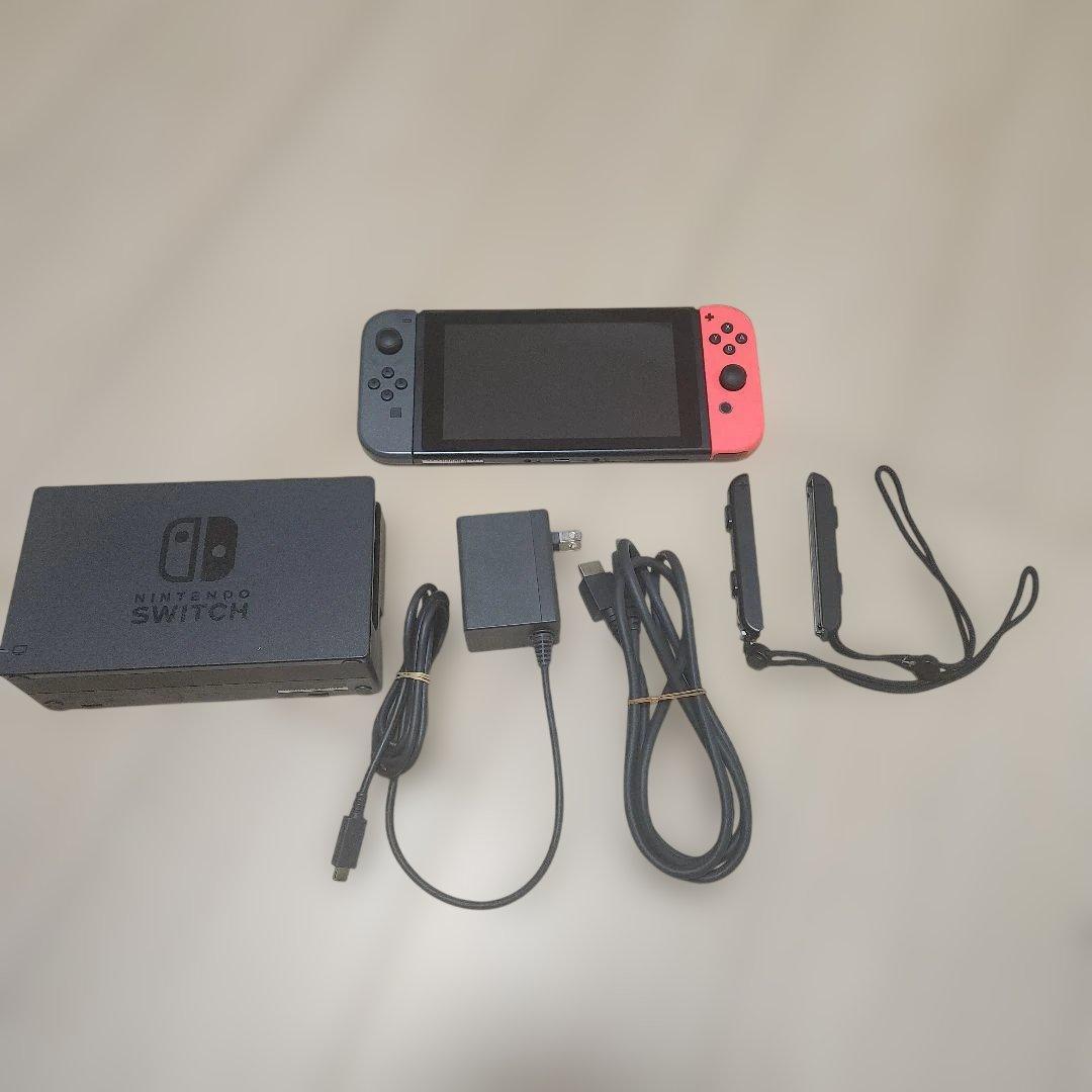 Nintendo Switch 本体 赤/黒 Joy-Con 充電器 付き 色:赤と黒】Switch & Switch 有機EL ジョイコン用 充電スタンの通販 by