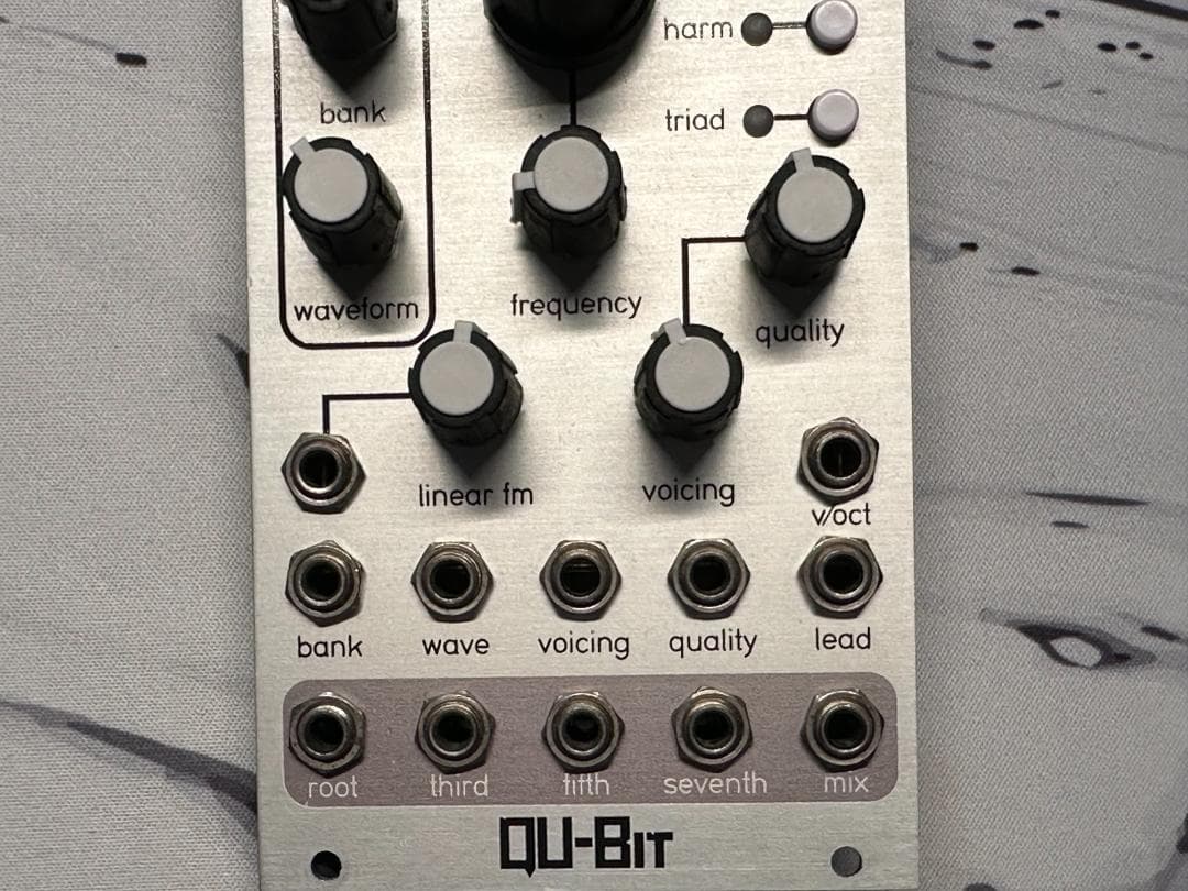 Qu-bit Electronix Chord v2｜モジュラーシンセ - メルカリ