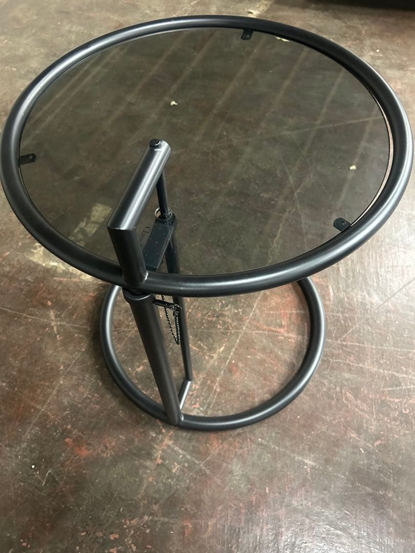 ClassiCon E-1027 サイドテーブル 【展示品】【定価23万円】 - メルカリ