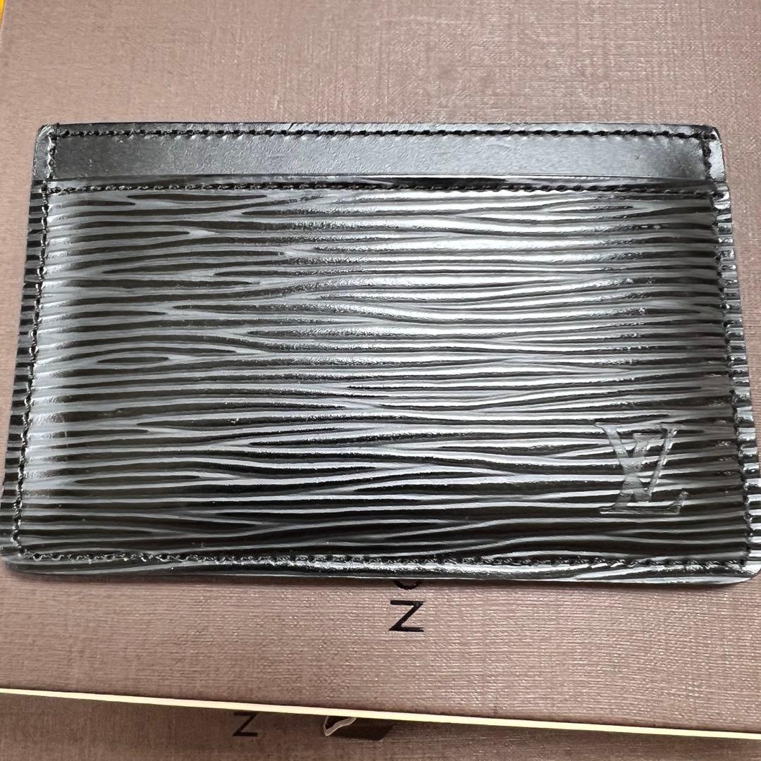 【中古】Louis Vuitton ルイヴィトン エピ カードケース ルイヴィトン エピ オーガナイザードゥポッシュ 黒 M60642 メンズ
