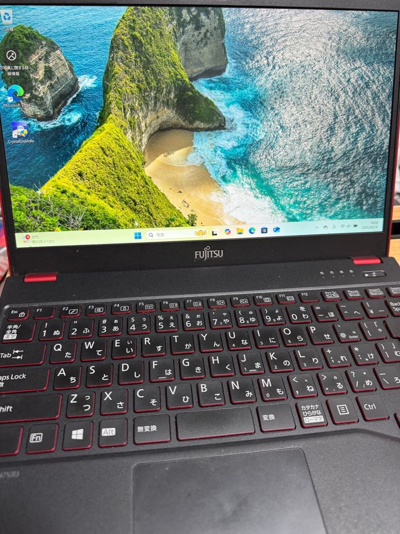 富士通 第8世代 lifebook UH75/B3 レッド