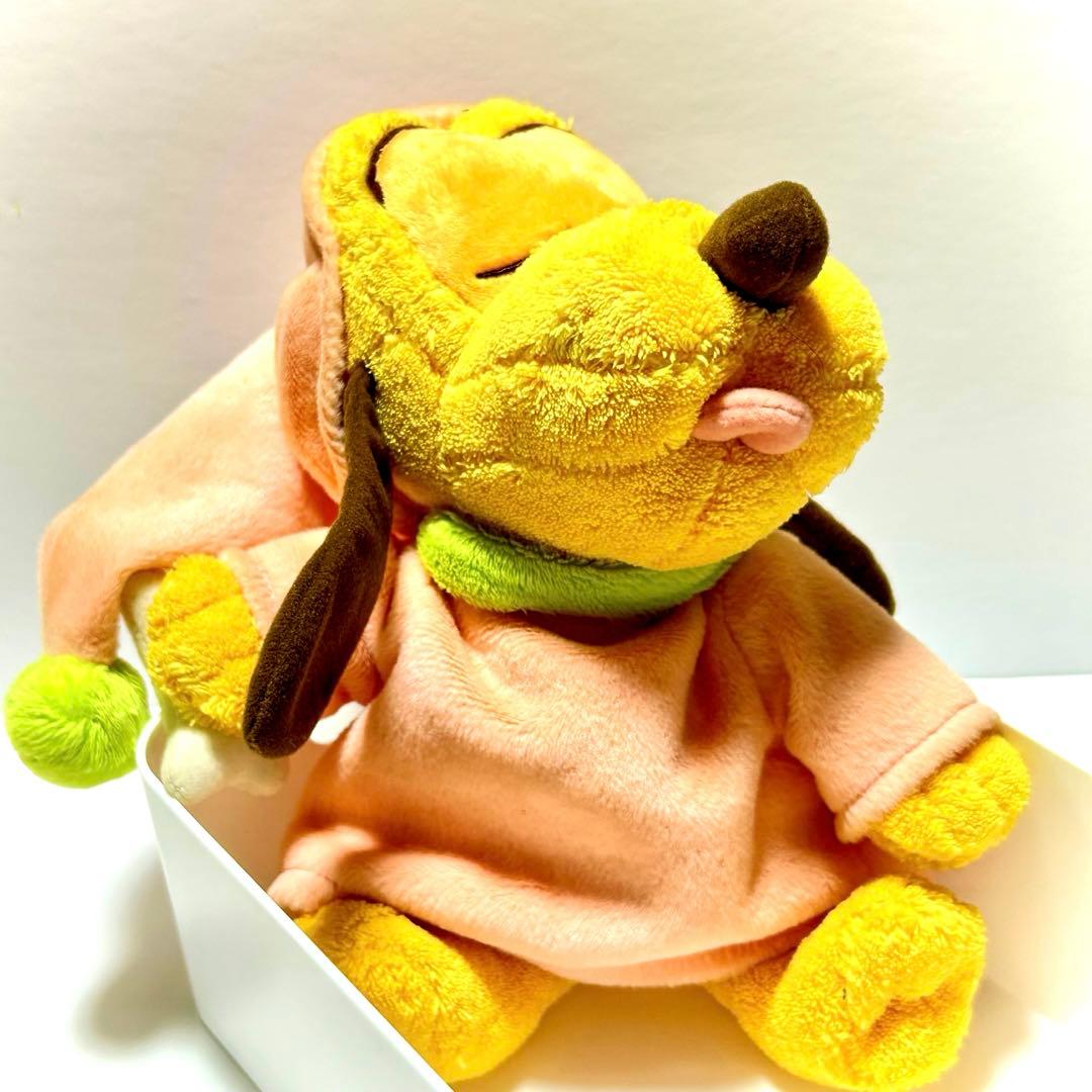 【美品・未使用・超激レア品】ディズニー・ねむねむプルート ・パジャマ姿 Disney（ディズニー） 着ぐるみ プルート 男女兼用 フリーサイズ 大人