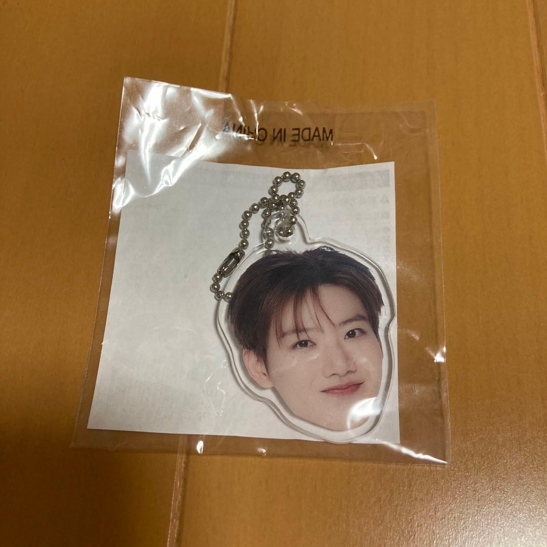 トレジャー ジュンギュ セット （アクスタ 缶バッジ キーホルダー）3点