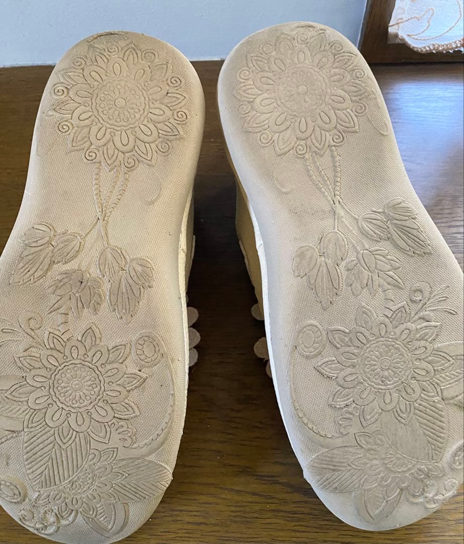エスタシオン スリッポン 本革 フラワー ベルト アイボリー 希少