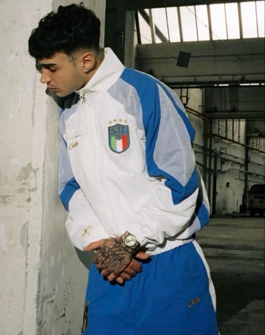 即日発送 corteiz セットアップ ナイロン コーテイズ ブルー M - メルカリ