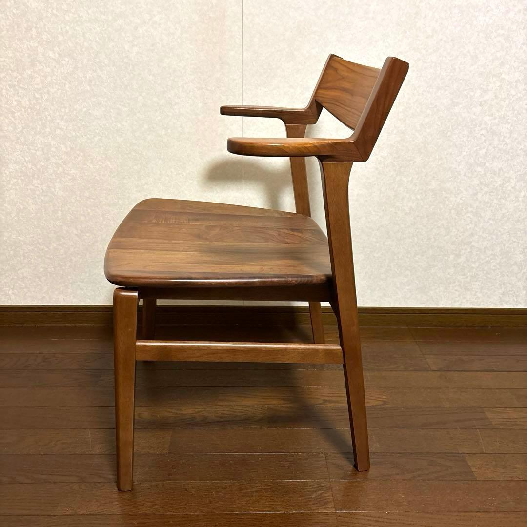 美品】ダイニングチェア ハーフアームチェア ウォールナットカラー