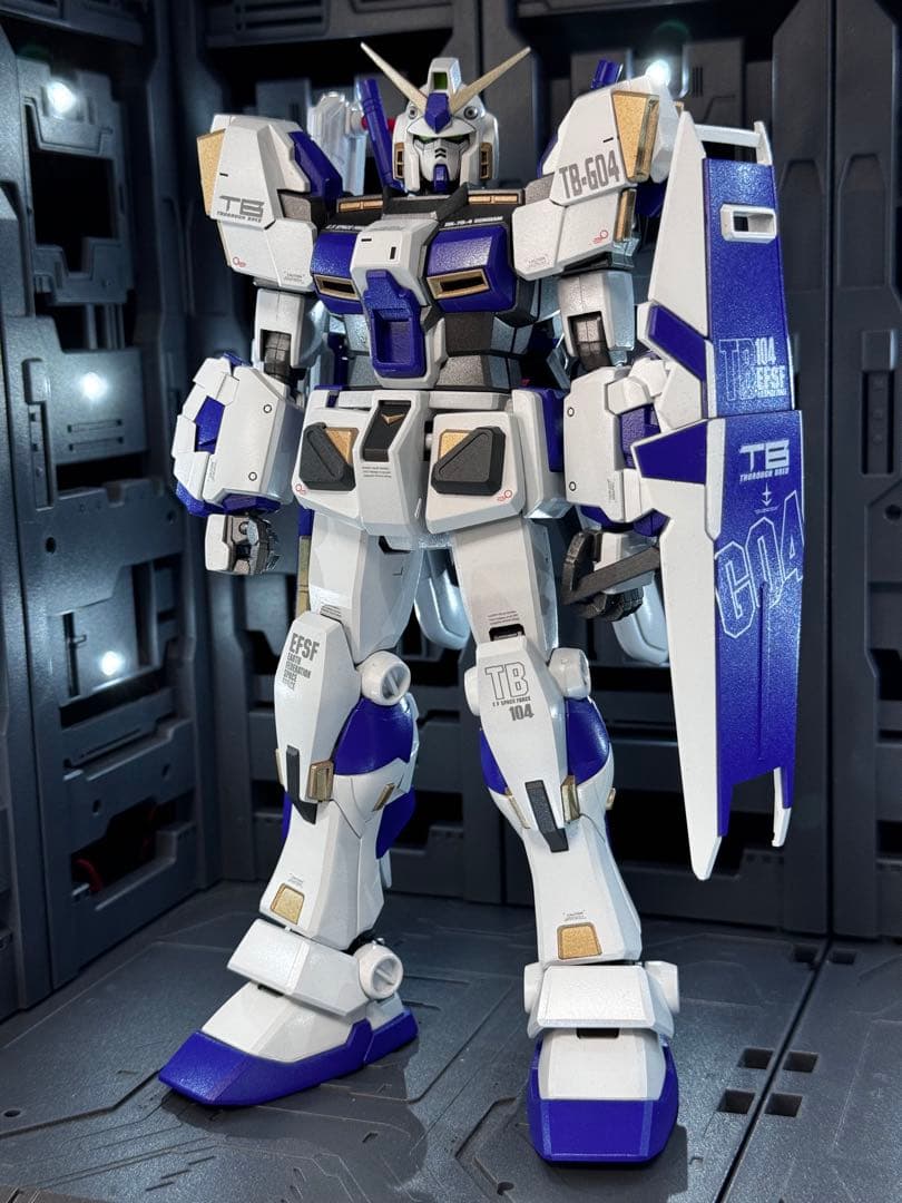 全塗装完成品 1/100 MG ガンダム4号機 - メルカリ
