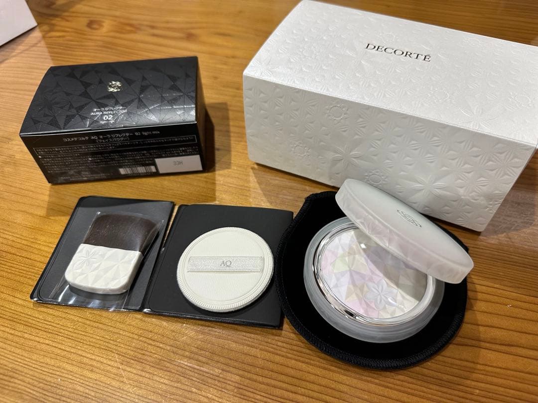 コスメデコルテAQ オーラ リフレクター 02【値下げ中】 AQ オーラ リフレクター コンセプト | DECORTÉ（コスメデコルテ）公式