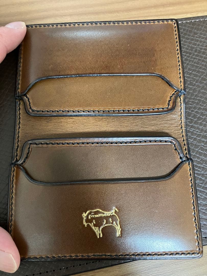 トラッドバイソン カードケース ウォルナット - メルカリ