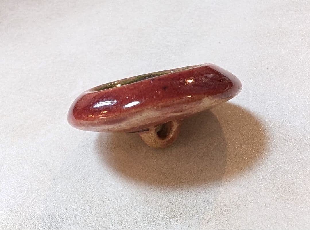 エ*イ様 No.0322 ルーシー·リー 陶器ボタンC - メルカリ