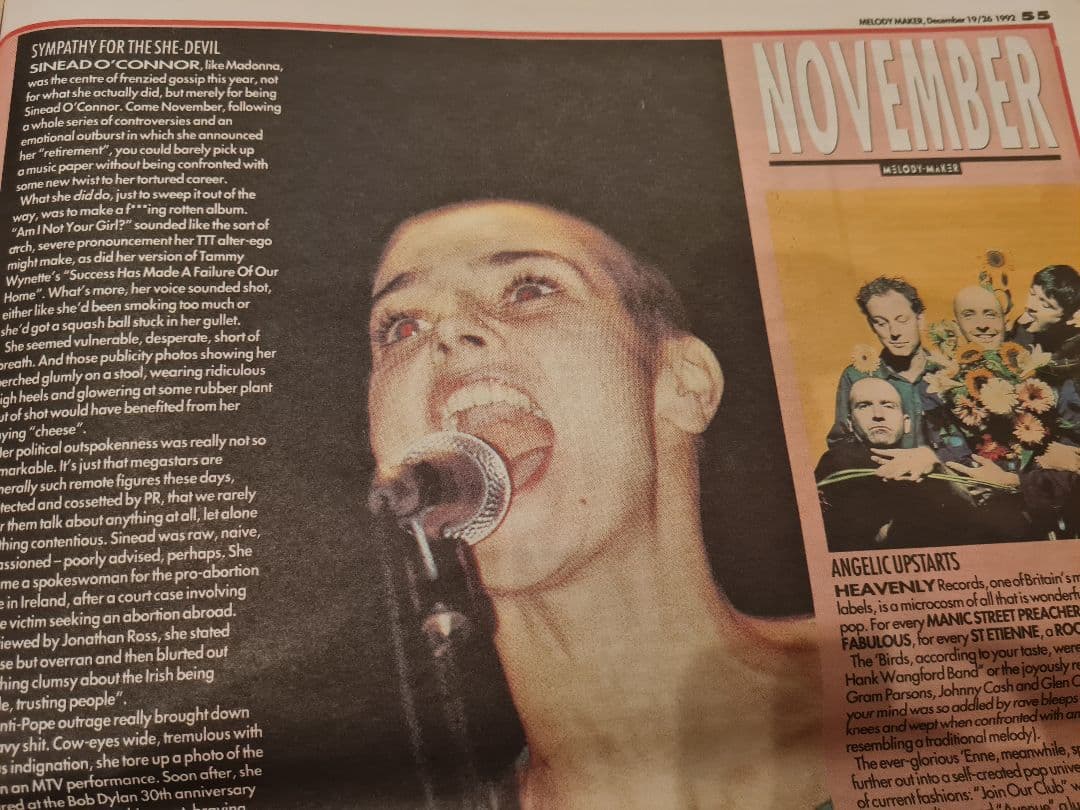 1992 UK Melody Maker with Kurt Cobain - メルカリ