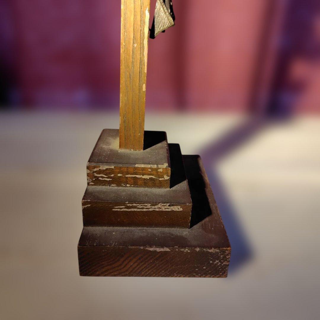 木製台座のキリスト像付き十字架 カトリック教会 - その他一 番 安い 通販