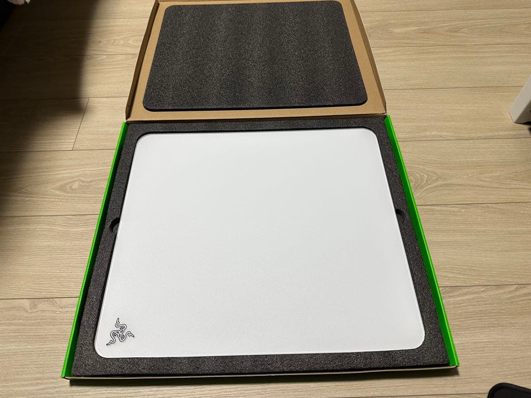 Razer Atlas White Edition 箱付き 美品 動作確認済 - メルカリ