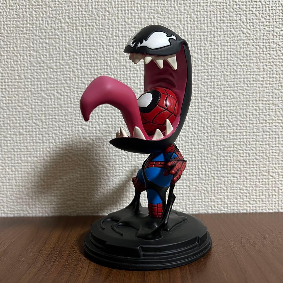 スパイダーマンvsヴェノム スタチュー ジェントルジャイアント