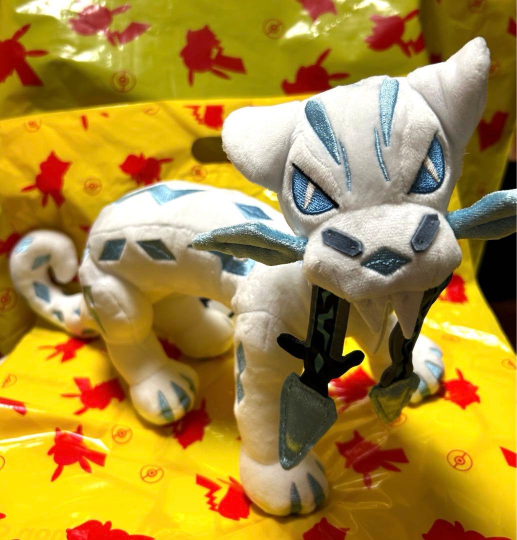 ポケモン ぬいぐるみ パオジアン ポケモンセンター - メルカリ