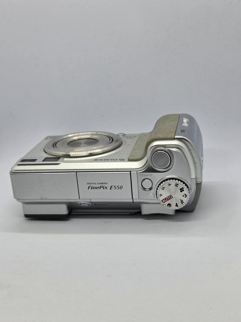 希少品】FUJIFILM FinePix E550 単3電池駆動 - メルカリ