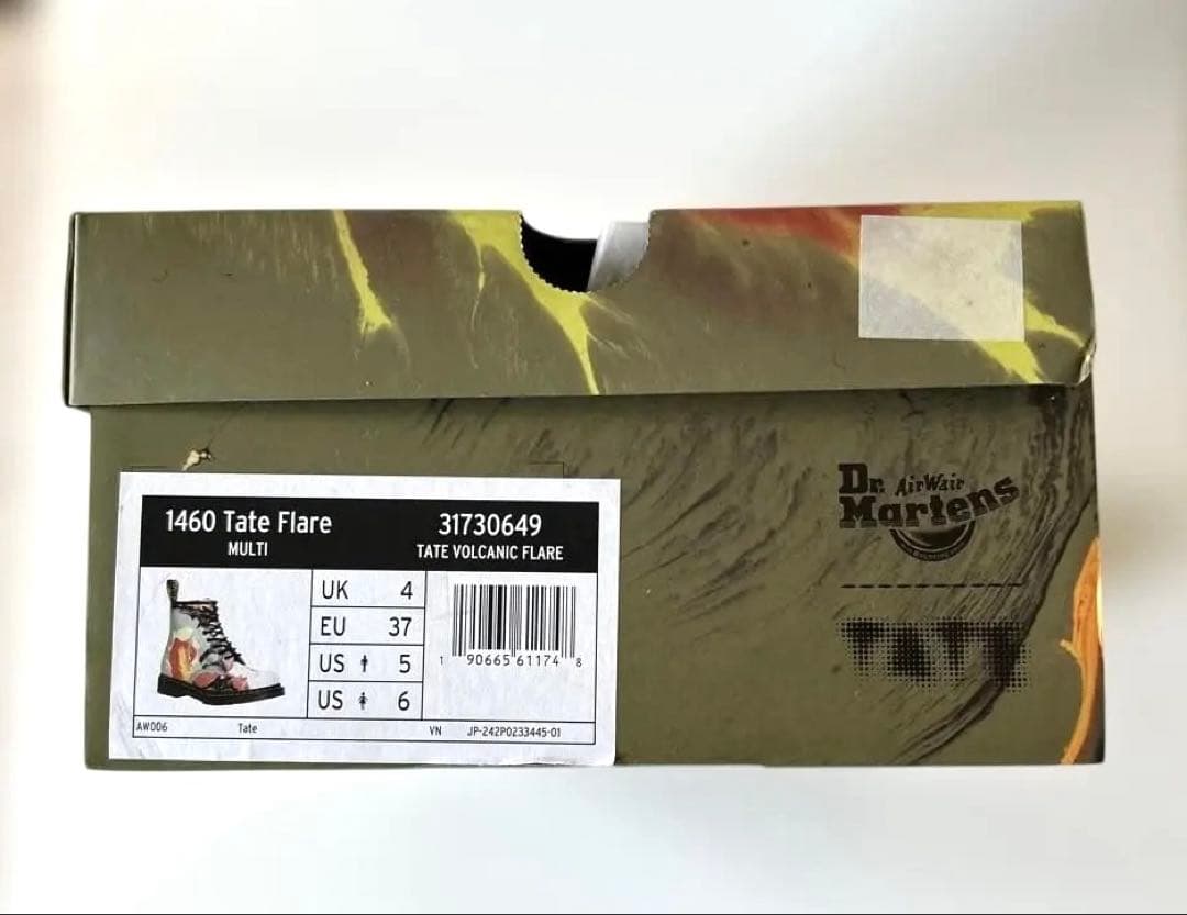 新品未使用【ドクターマーチン】 8ホールレースアップブーツ コラボ 23.5cm