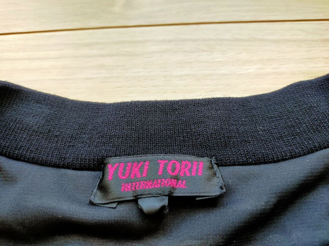 極美品YUKI TORII ユキトリイ 黒華やか上品ドットリ柄カーディガン40