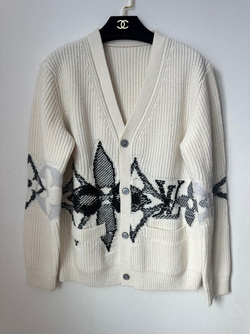 LOUIS VUITTON アイボリー ニットカーディガン グラフィックデザイン グラフィックニットカーディガン ｜ルイ・ヴィトン 公式サイト - 1AJBX8