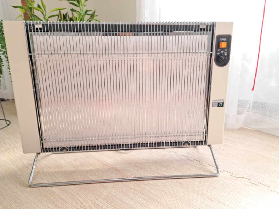 ニューセラミックヒーター　サンラメラ1200W型　取説付き サンラメラ1200型-体の芯までポカポカ-サンラメラ専門店