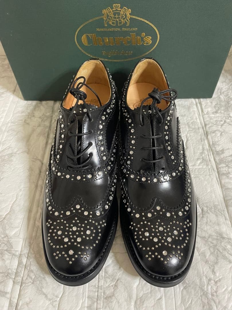 新品未使用　 Church’s Churchs スタッズシューズ　チャーチ靴 Church's（チャーチ）』スタッズや鮮やかな色でクラシックをフレッシュ