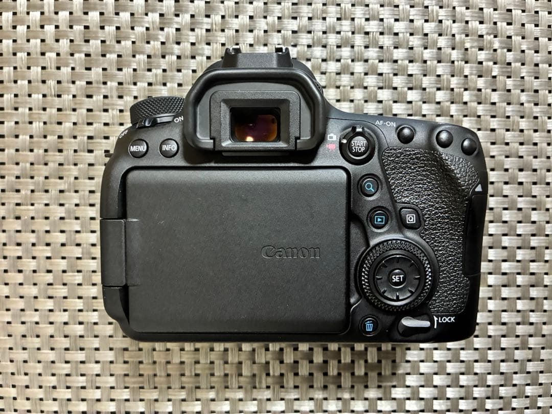 美品】【即購入可】Canon EOS 6D mark II レンズ、箱付き