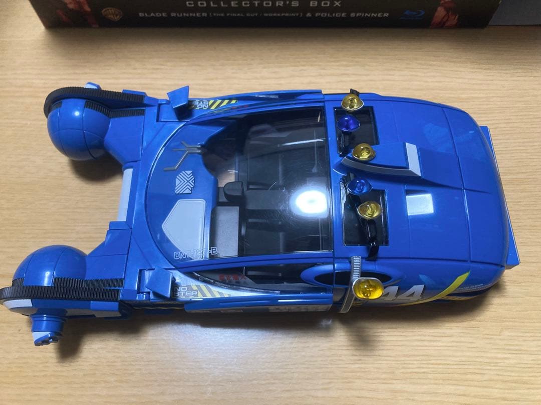 ブレードランナー『ポリススピナー』メディコムトイ製1/18 Blu-ray特典