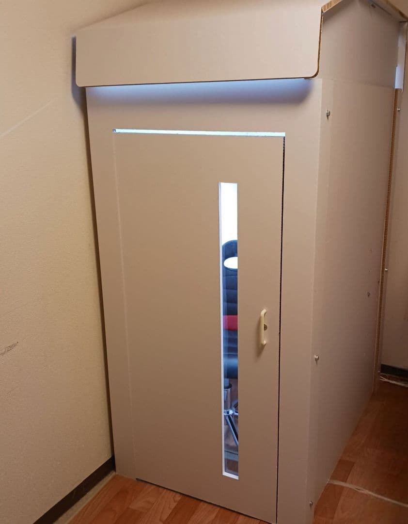 ワークボックス 　簡易個室　リモートワーク部屋　天井LEDライト付　引き取り限定 楽天市場】テレワーク ワークブースボックス 【天井・ライト付き