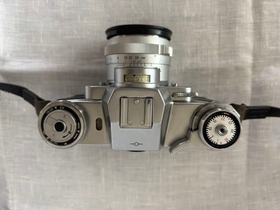 Contarex ブルズアイ+ Planar 50mm F2 ☆希少美品 - メルカリ