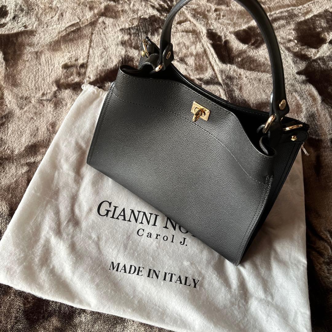 GIANNI NOTARO パネルスクエアバッグ - メルカリ