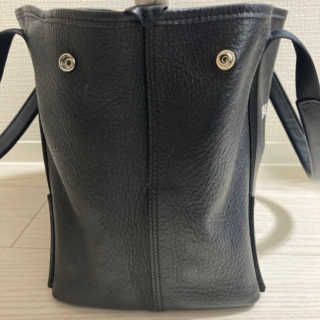 ✨超美品・現行✨バレンシアガ ネイビーカバスS ハンドバッグ レザー