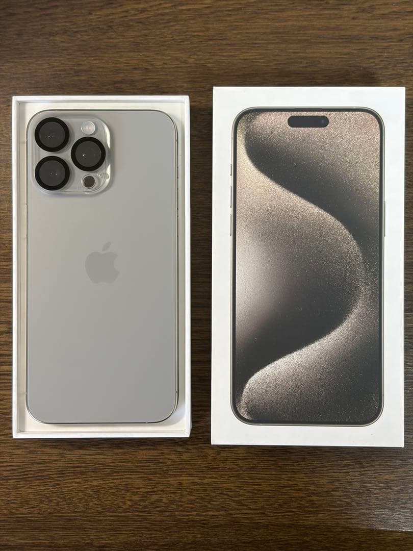 iPhone 15 Pro Max 256 GB ナチュラルチタニウム おまけ付 - メルカリ