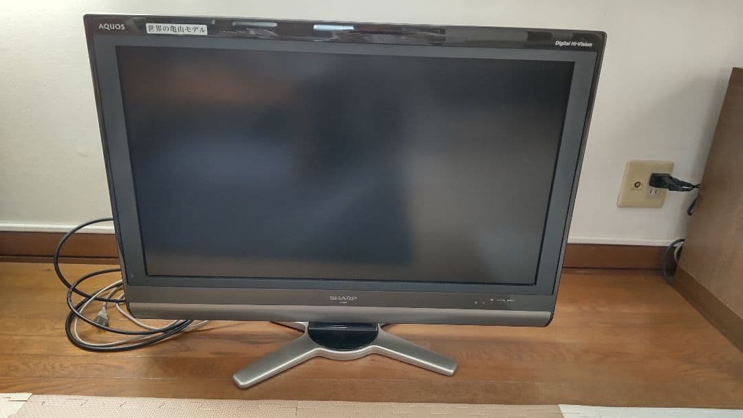 シャープSHARP AQUOS液晶テレビ世界の亀山モデルLC-32DE5 - メルカリ