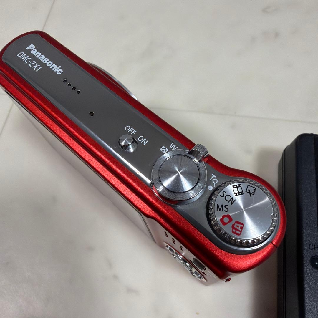 デジタルカメラ Panasonic DMC-TZ1 レッド メモリーカード付き