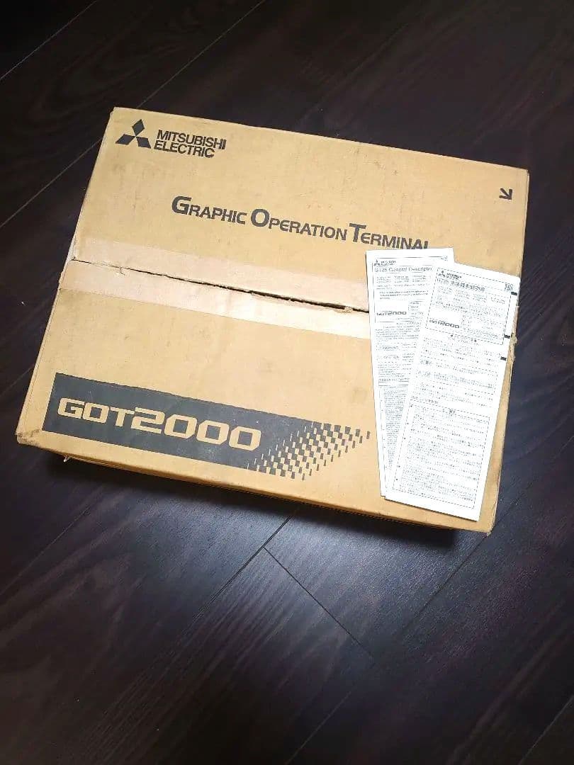 【匿名発送・送料込】三菱電機GOT2000 GT2512-STBA GT2512-STBA