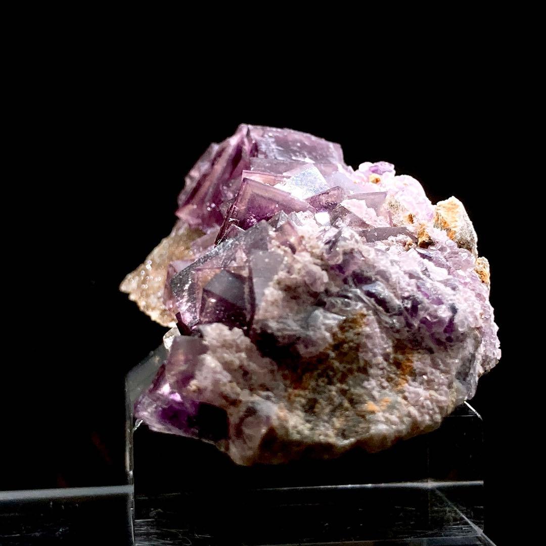 C*永様 フローライト 蛍石 原石 鉱物標本 天然石 899の通販はau PAY