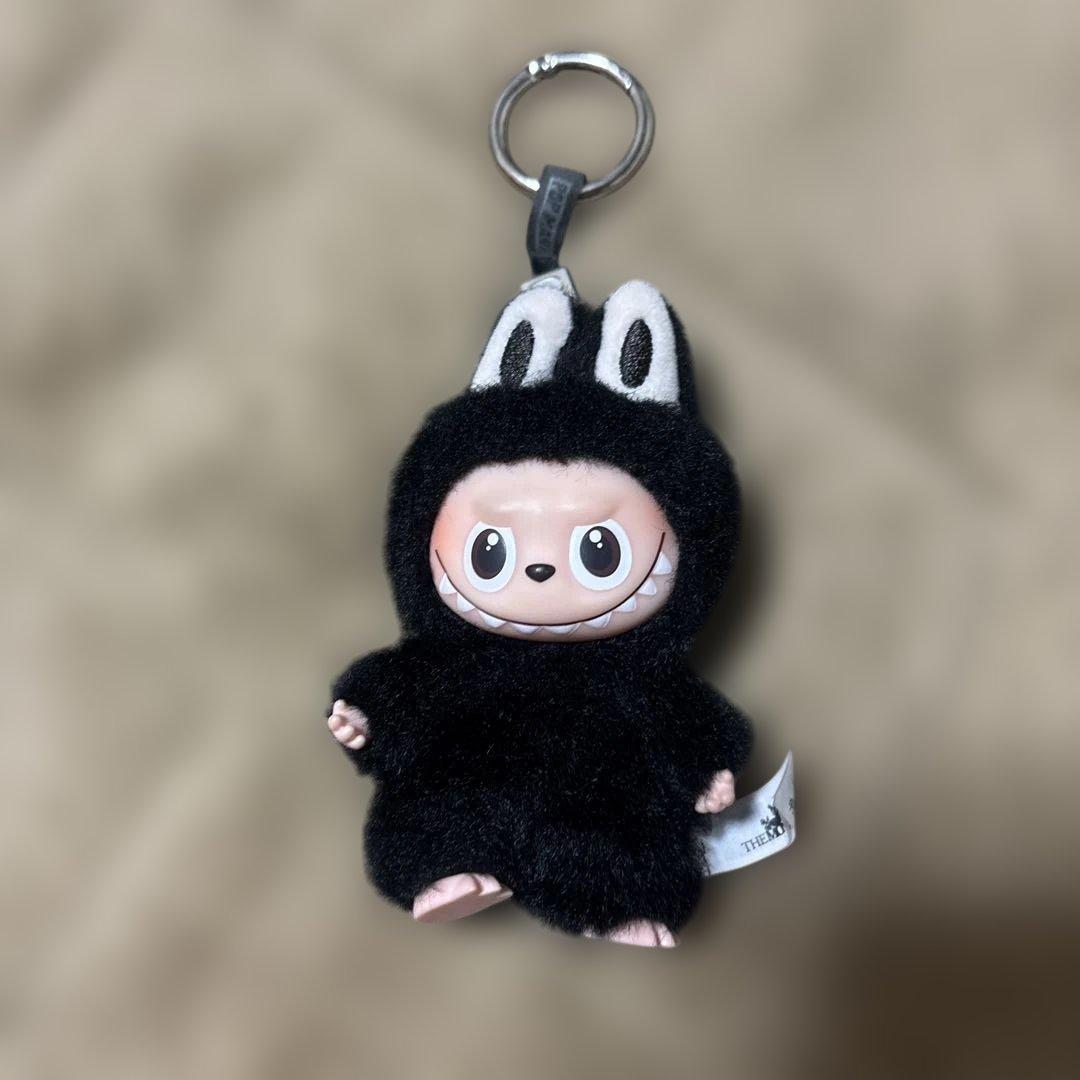 イニシャルラブブ 黒 - メルカリ