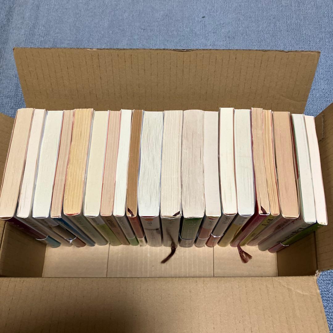 文庫本色々まとめ売り 20冊 - メルカリ