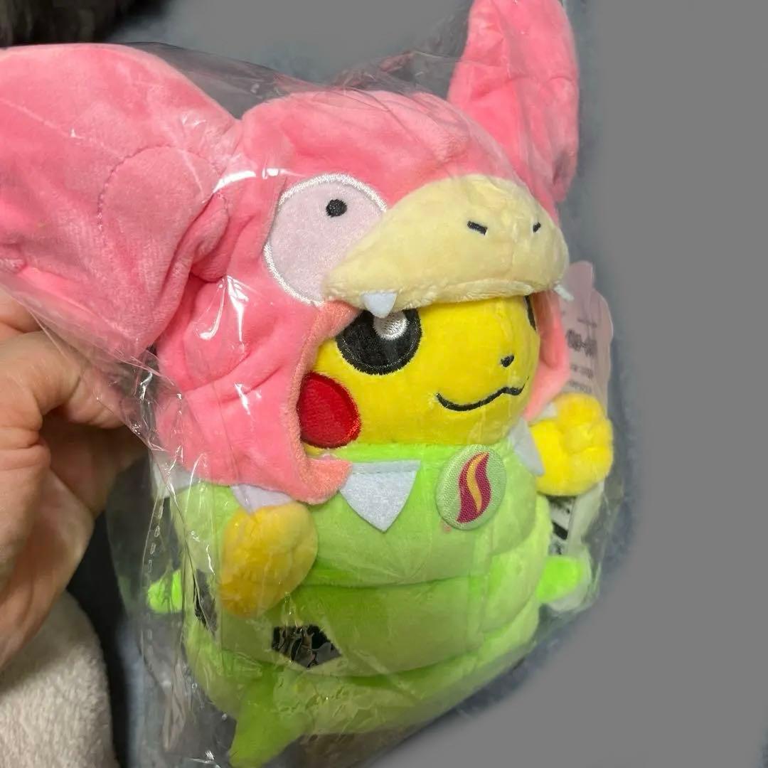 メガヤドランのポンチョを着たピカチュウ - メルカリ