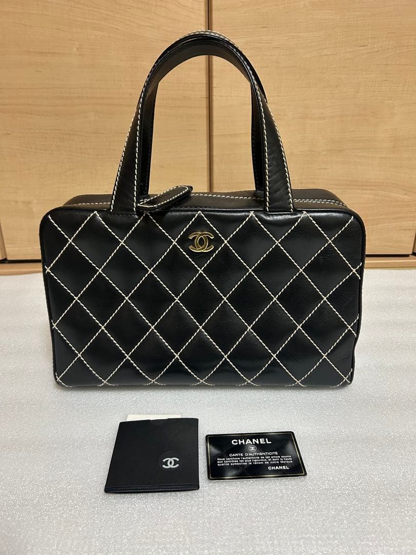 美品　シャネル　CHANEL ハンドバッグ　白ステッチ シャネル ワイルドステッチ チェーンバッグの買取・質預かり｜大阪の