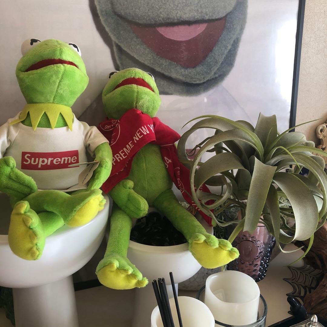 kawa 様Supreme♡Kermit コラボ カーミットレア ボックスロゴ - メルカリ