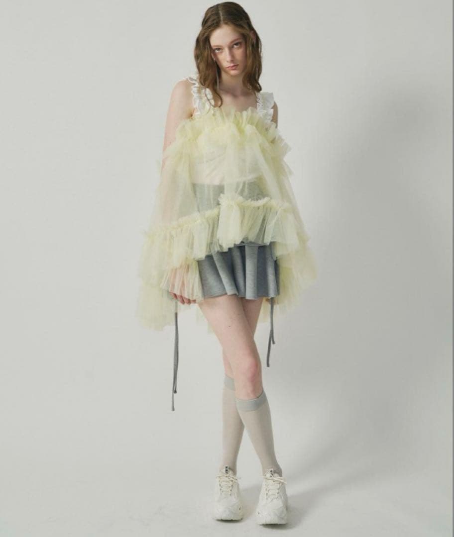 美品完売品J1U チュールボリュームフリルキャミソールチュニック J1U by LA BELLE ETUDE（ジユウバイラベルエチュード）の「チュール