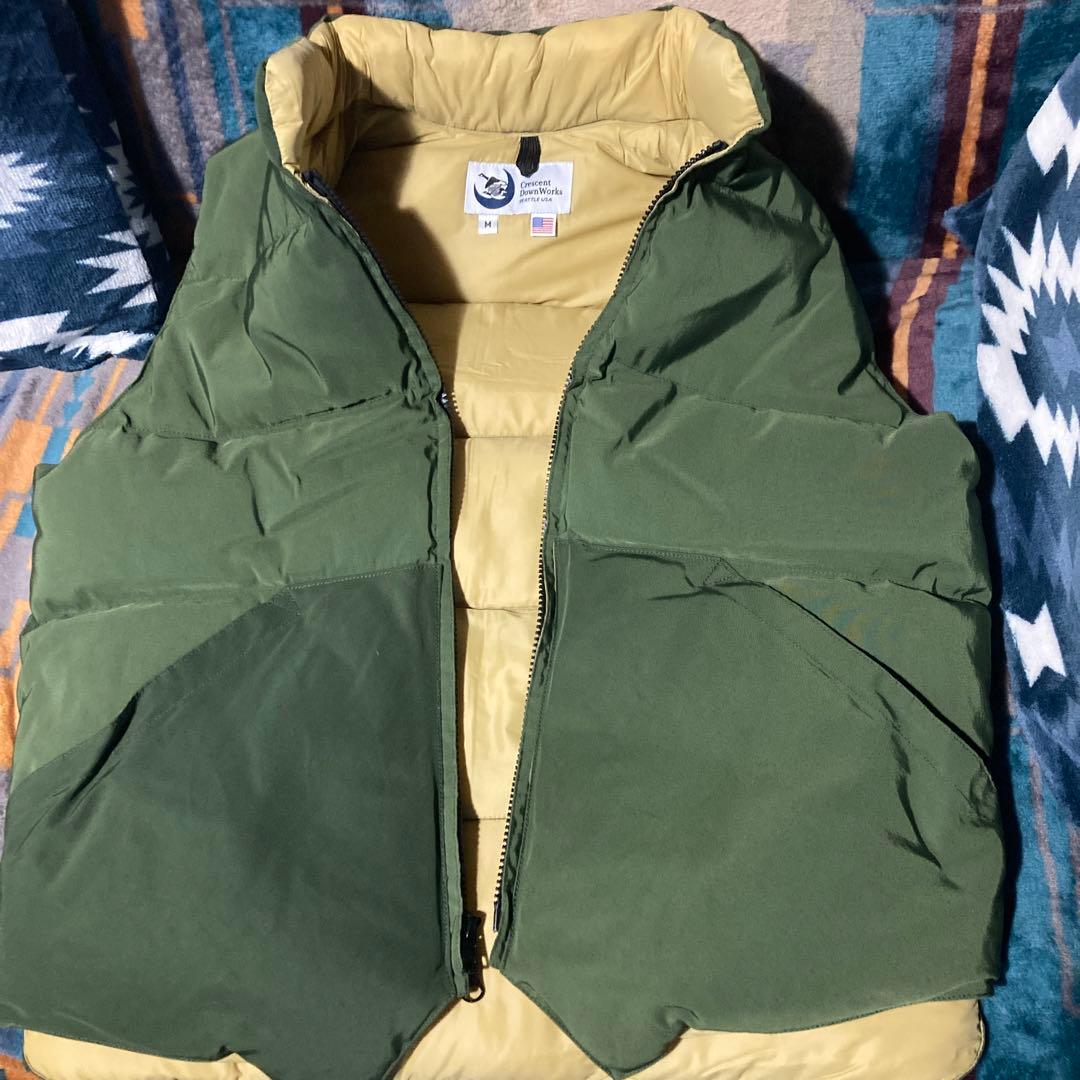 Crescent DownWorks ダウンベスト M Crescent Down Works】NORTH BY NORTH WEST VEST - NVY/KHAKI ダウン