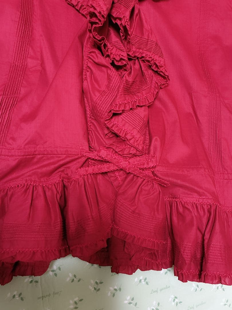 カネコイサオ オーバーブラウス レッド - メルカリ