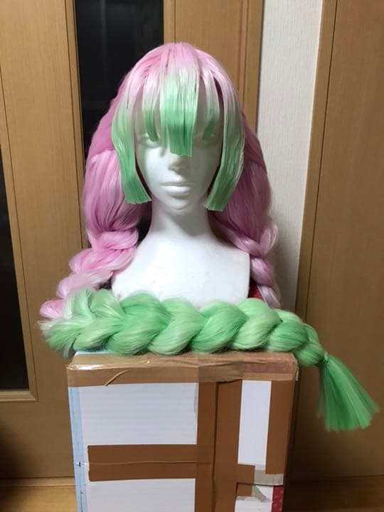 鬼滅の刃 甘露寺蜜璃 コスプレ ウィッグ - メルカリ