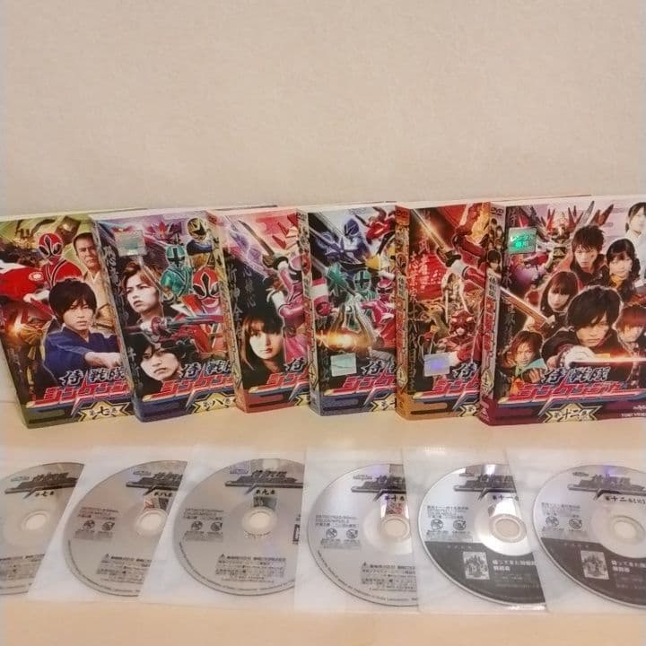 侍戦隊 シンケンジャー DVD 全巻セット (第一巻～第十二巻) - メルカリ