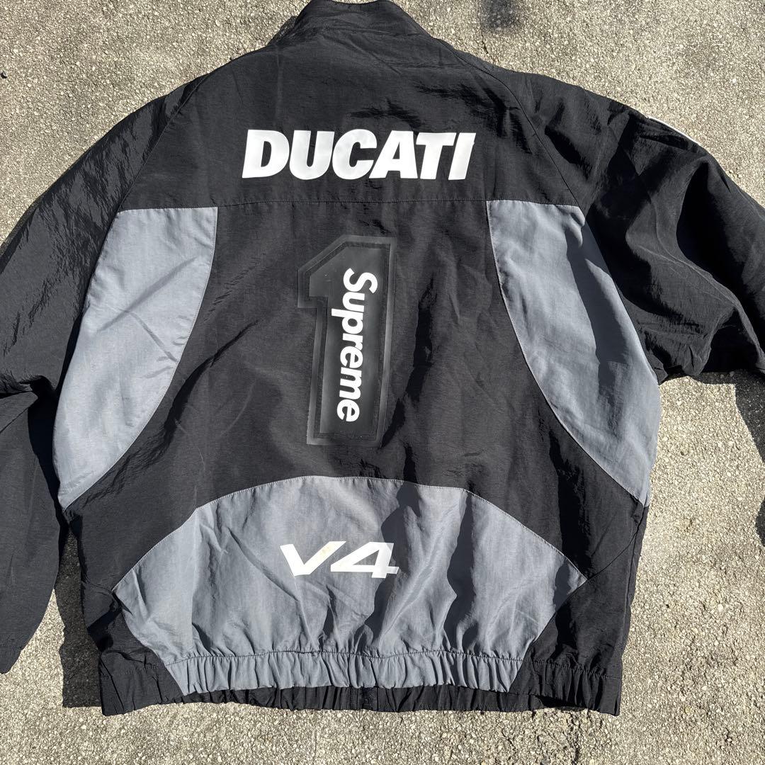 Supreme ナイロンジャケット 黒/グレー - メルカリ