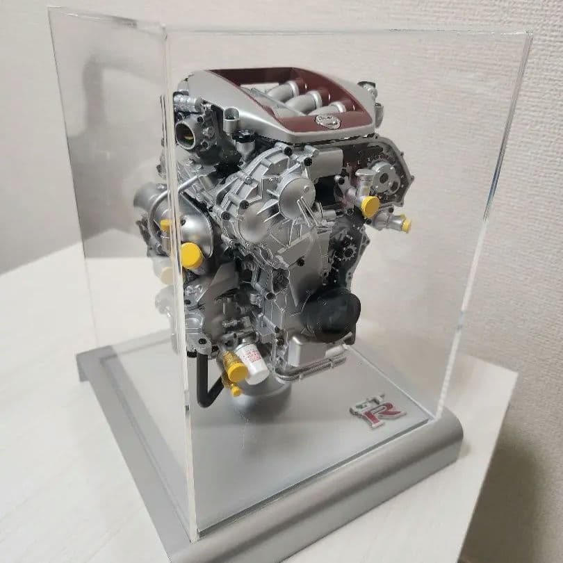 週刊日産GT-R エンジン模型完成品 1/5 R35 VR38DETT - メルカリ
