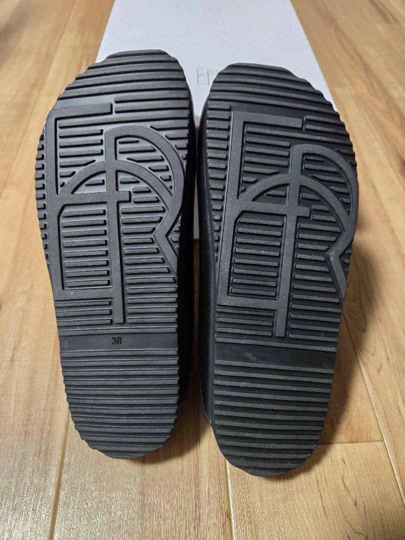 ETRE TOKYO スムースレザークロッグシューズ 38サイズの通販はau PAY